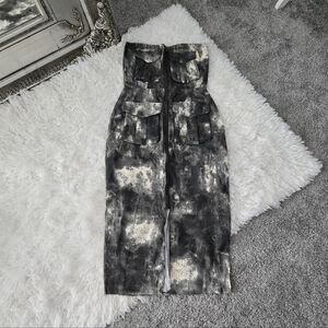 Like an Angel Strapless Cargo dress. Front Zipper. Size Medium. New.